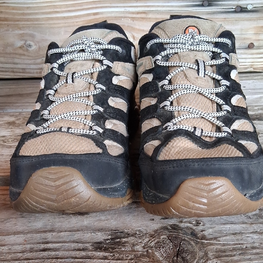 Merrell Men's Black and Tan Athletic Shoes - Picture 7 of 11